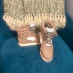 Old Navy Tan and White Winter Boots
